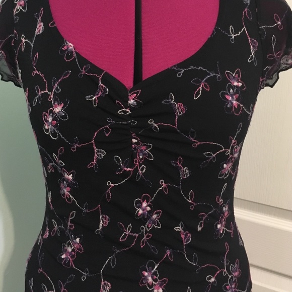 Embroidered Black Stretch Top - Picture 4 of 7